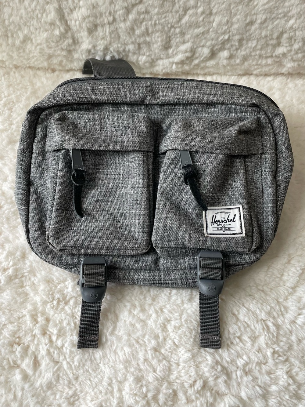 Herschel Supply Company Gray Crossbody Bag - Compact Travel Pouch